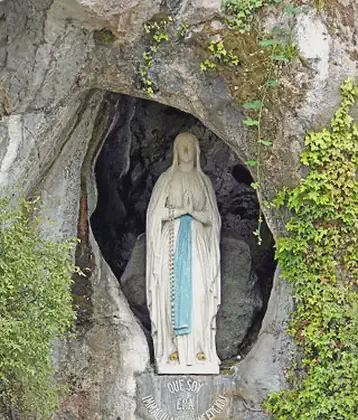 /images/tich/France-002009_-_Our_Lady_of_Lourdes_(15774765182).webp