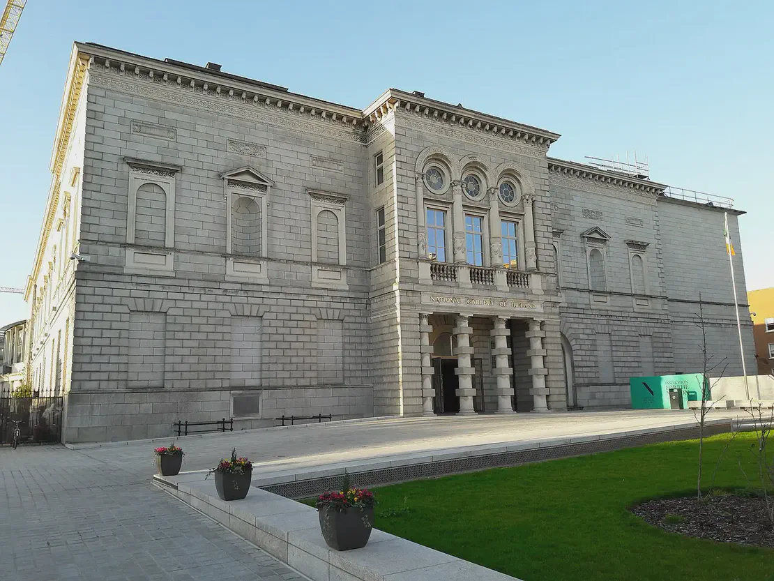 Eestablishment of a national gallery of paintings, sculpture and fine arts in Ireland