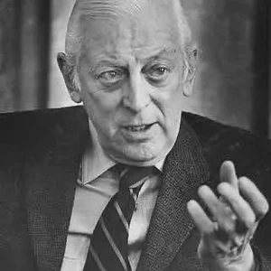 Alistair Cooke, journalist, is born