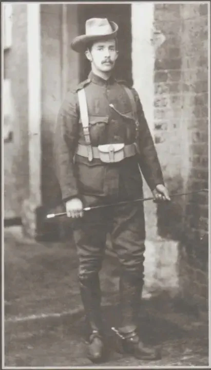 Irish republican Erskine Childers is executed by the Free State government